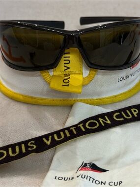 Louis Vuitton Cup Y2K Wrap Sunglasses Set Original Mint Condition M80659